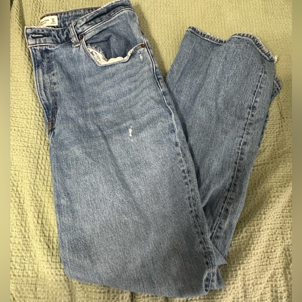 Abercrombie curve love jeans!